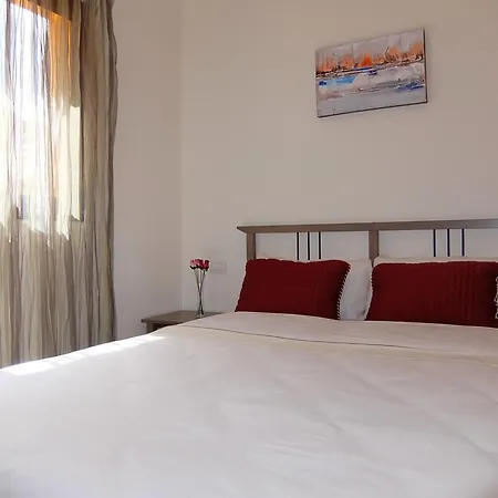 Romantic Ocean Views Apartament