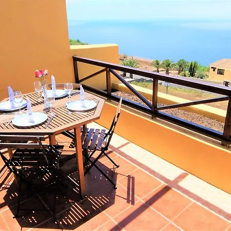 Romantic Ocean Views 타코론테