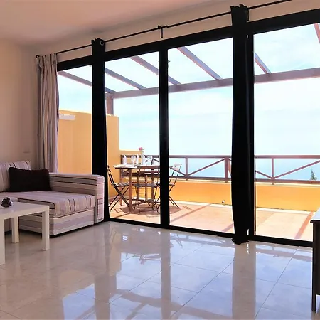 Romantic Ocean Views *