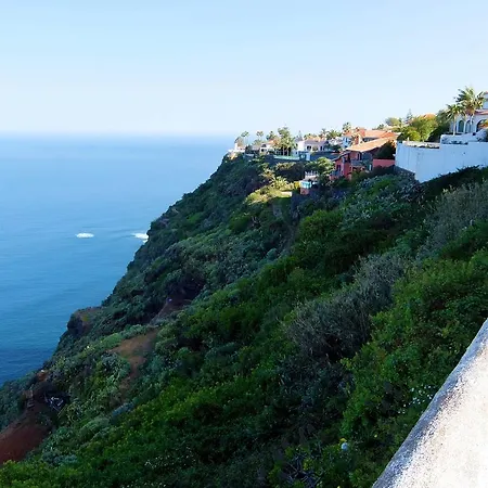 Romantic Ocean Views 타코론테