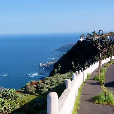 Romantic Ocean Views 아파트 *